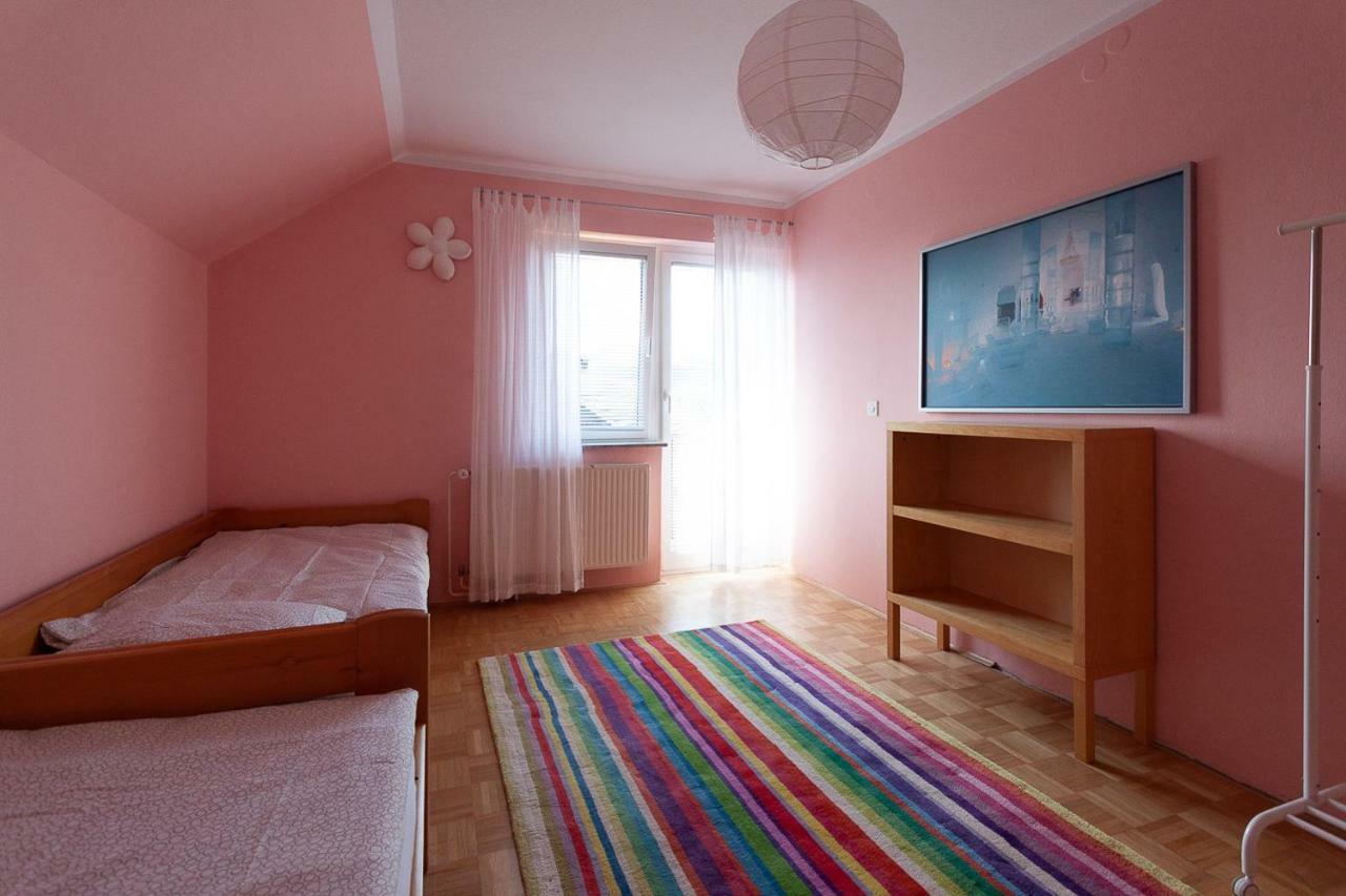 Vacation Home Sofia 지고르니예 고르예 외부 사진
