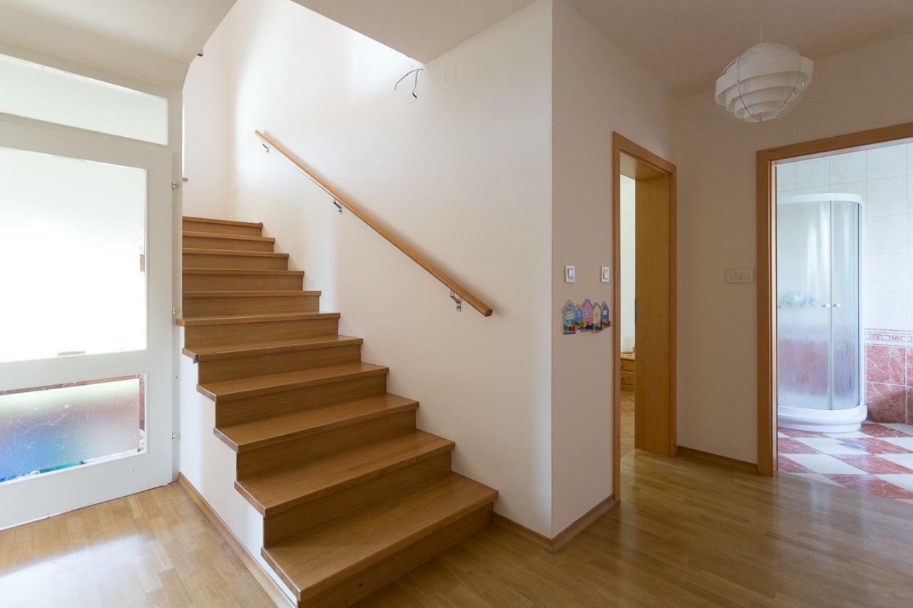 Vacation Home Sofia 지고르니예 고르예 외부 사진